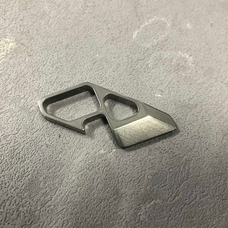 Faca Utilitária Multifuncional - Titanium Pry Bar avaliação e preço