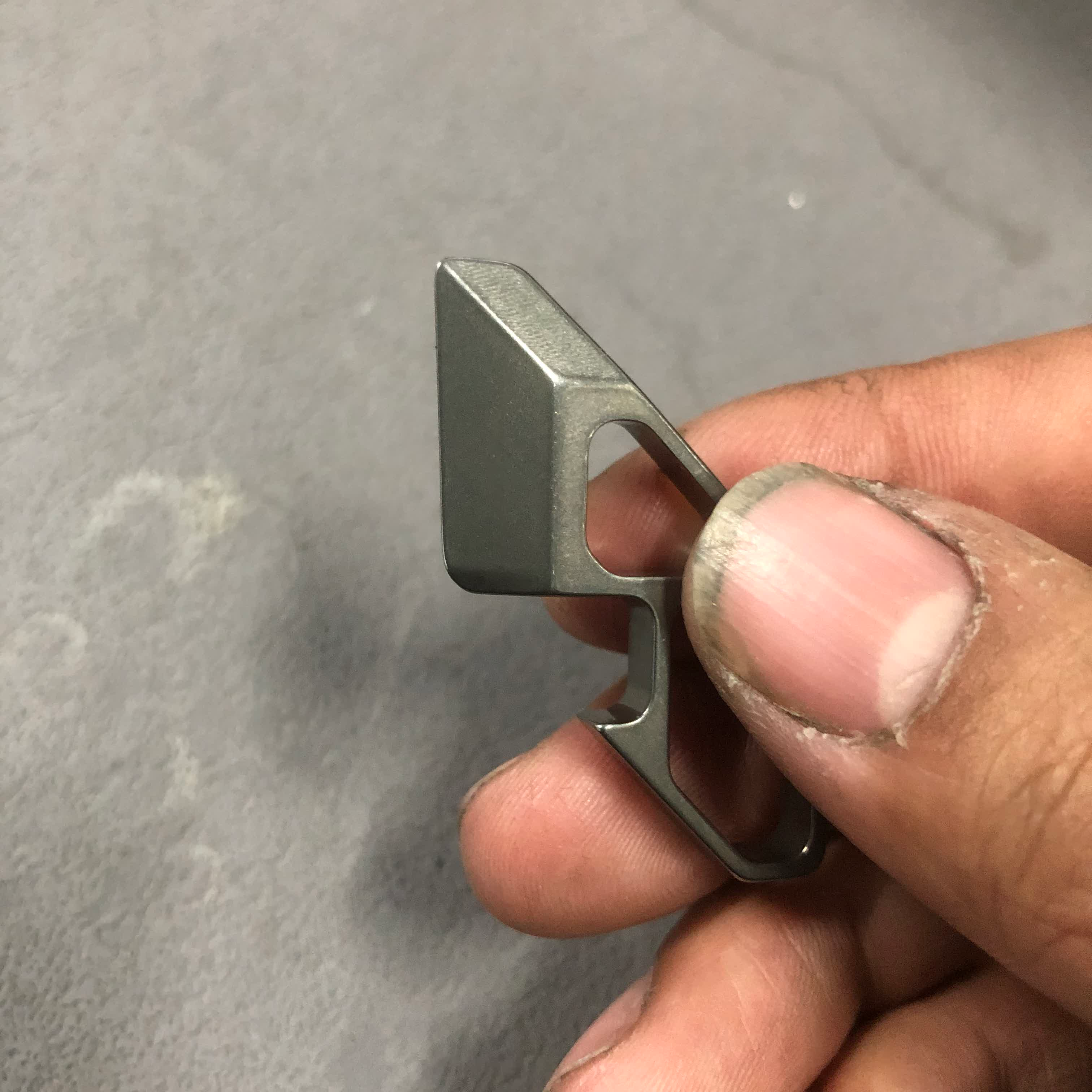 Faca Utilitária Multifuncional - Titanium Pry Bar avaliação e preço